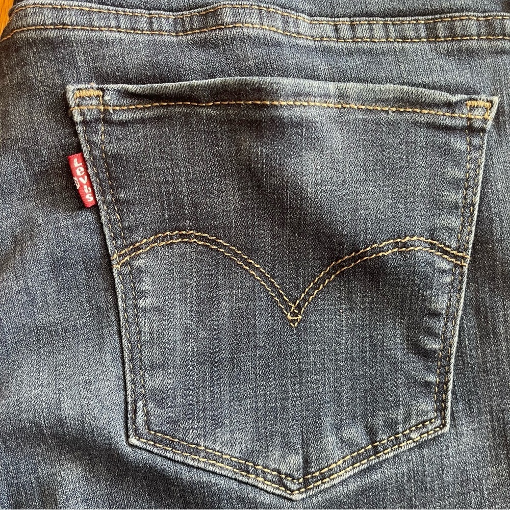 Levi’s 711 Skinny Jeans – Mid Rise • Women’s Skinny Fit size 32x30 - Picture 5 of 11